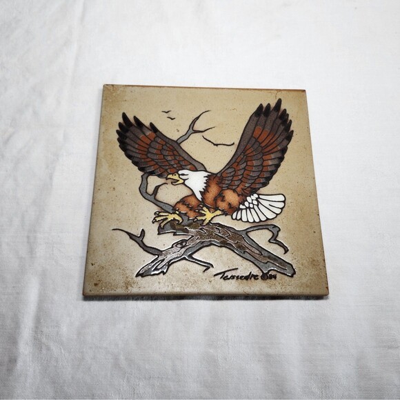 Vintage Signed Cleo Teissedre Bald Eagle 1984 Clay Tile Wall Plaque Trivet - Picture 4 of 7
